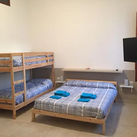 ベッド・アンド・ブレックファスト Sunset ポンペイ